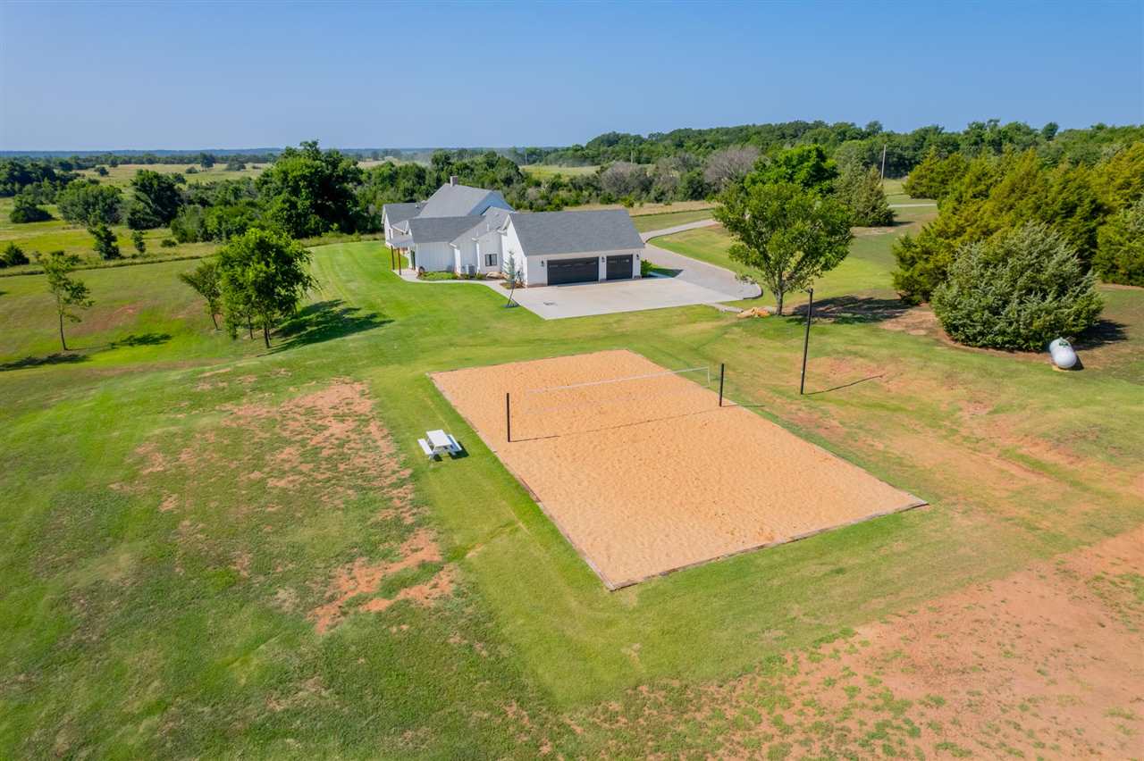213 S Clay Road