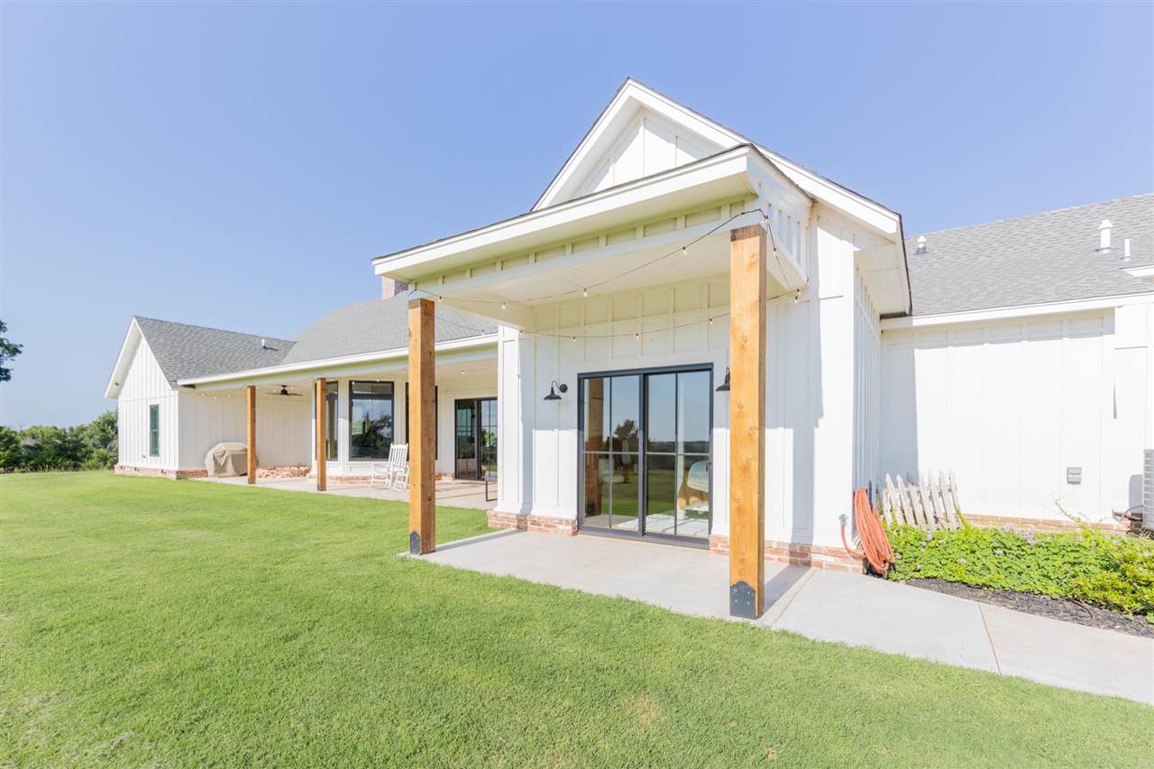 213 S Clay Road