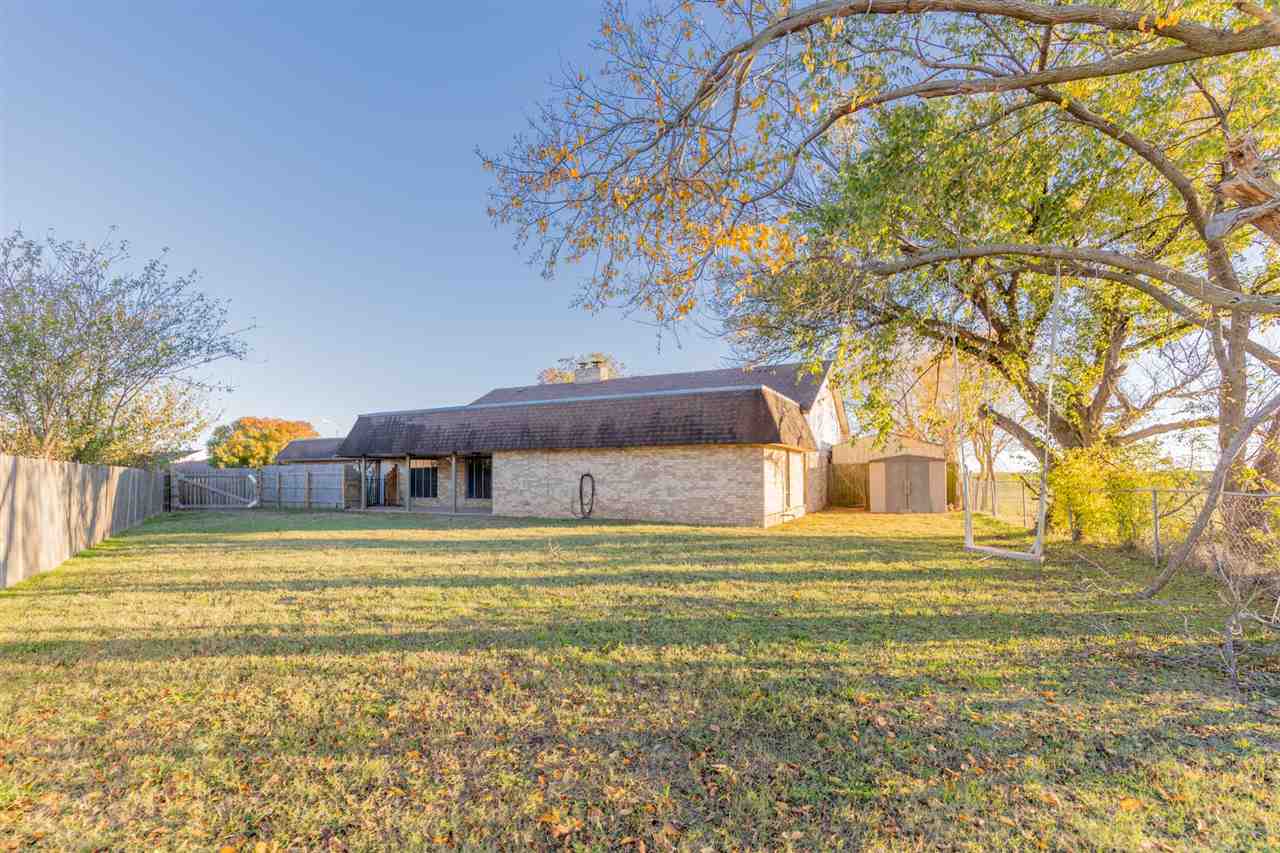 1926 W State Lane