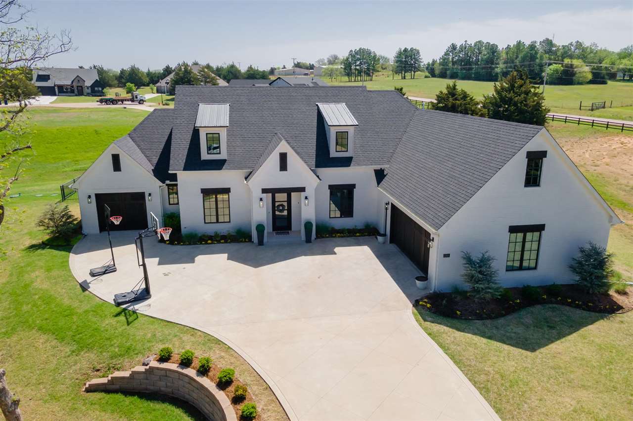 2203 Fireside Court