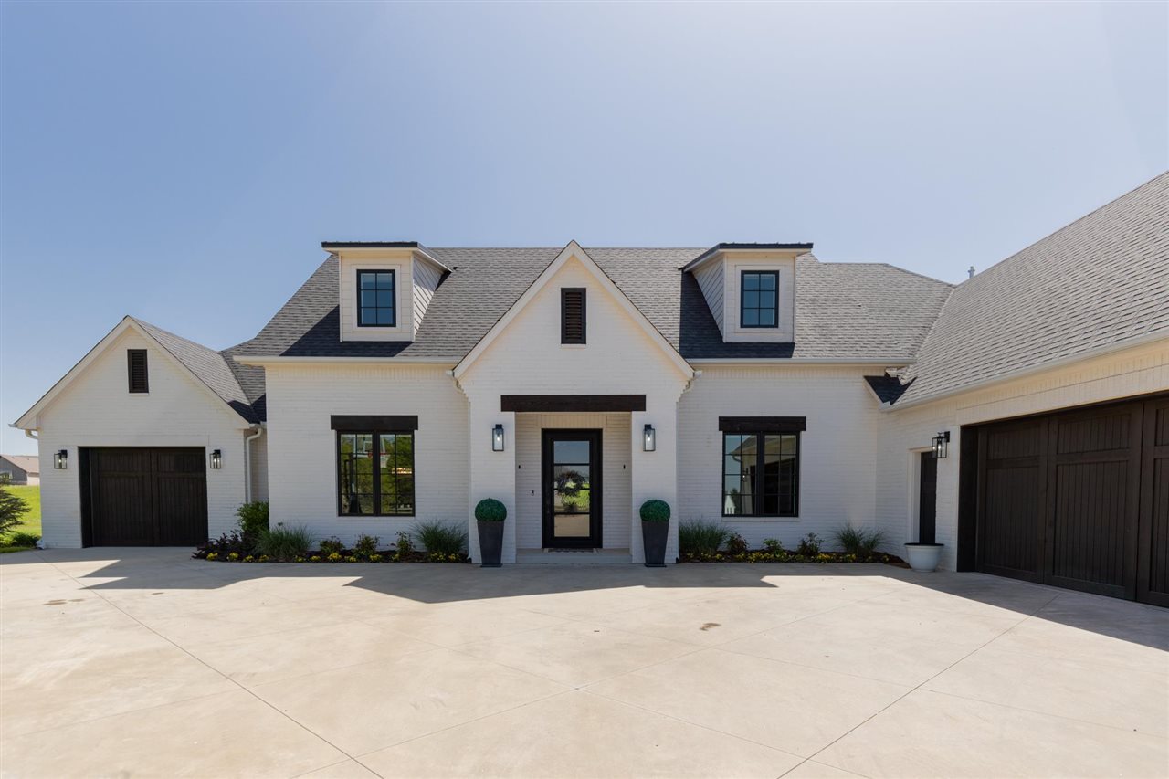 2203 Fireside Court