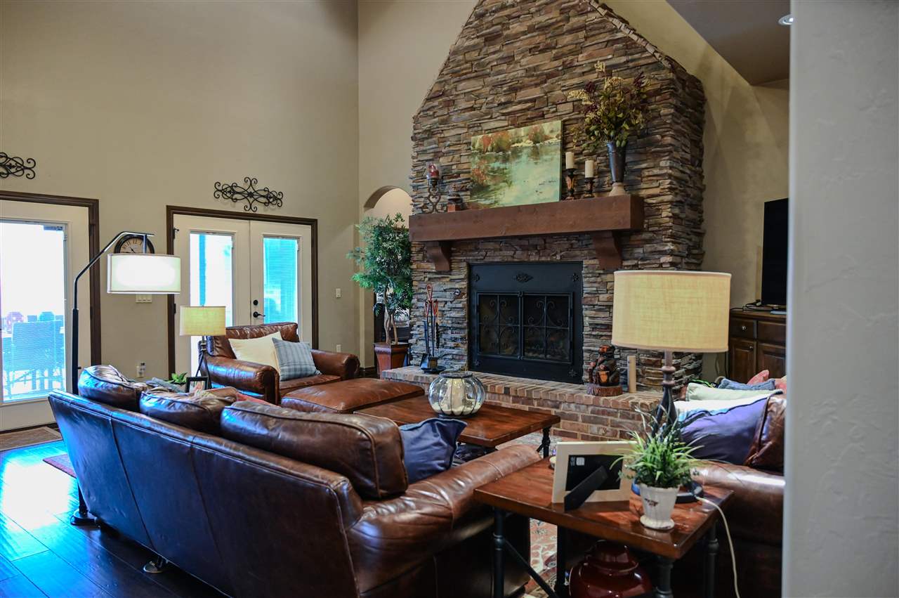12333 Carriage Way