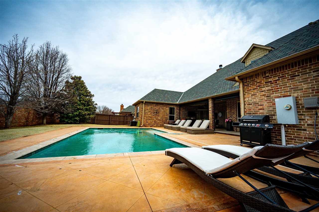 12333 Carriage Way