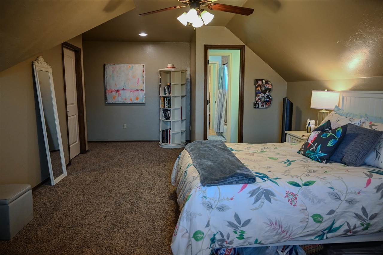 12333 Carriage Way