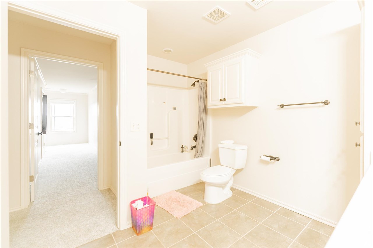 3711 S Fountain View Drive