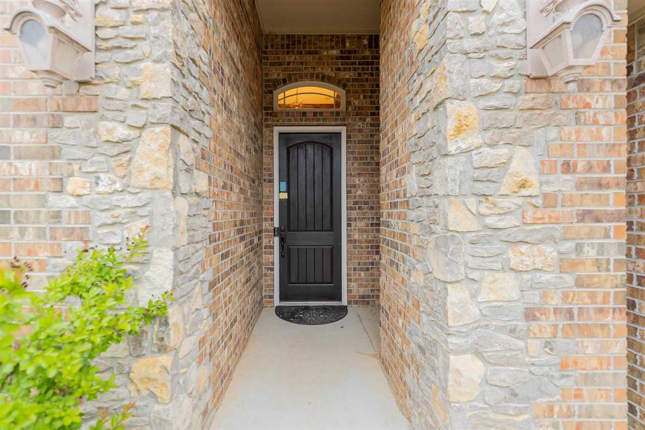 3711 S Fountain View Drive