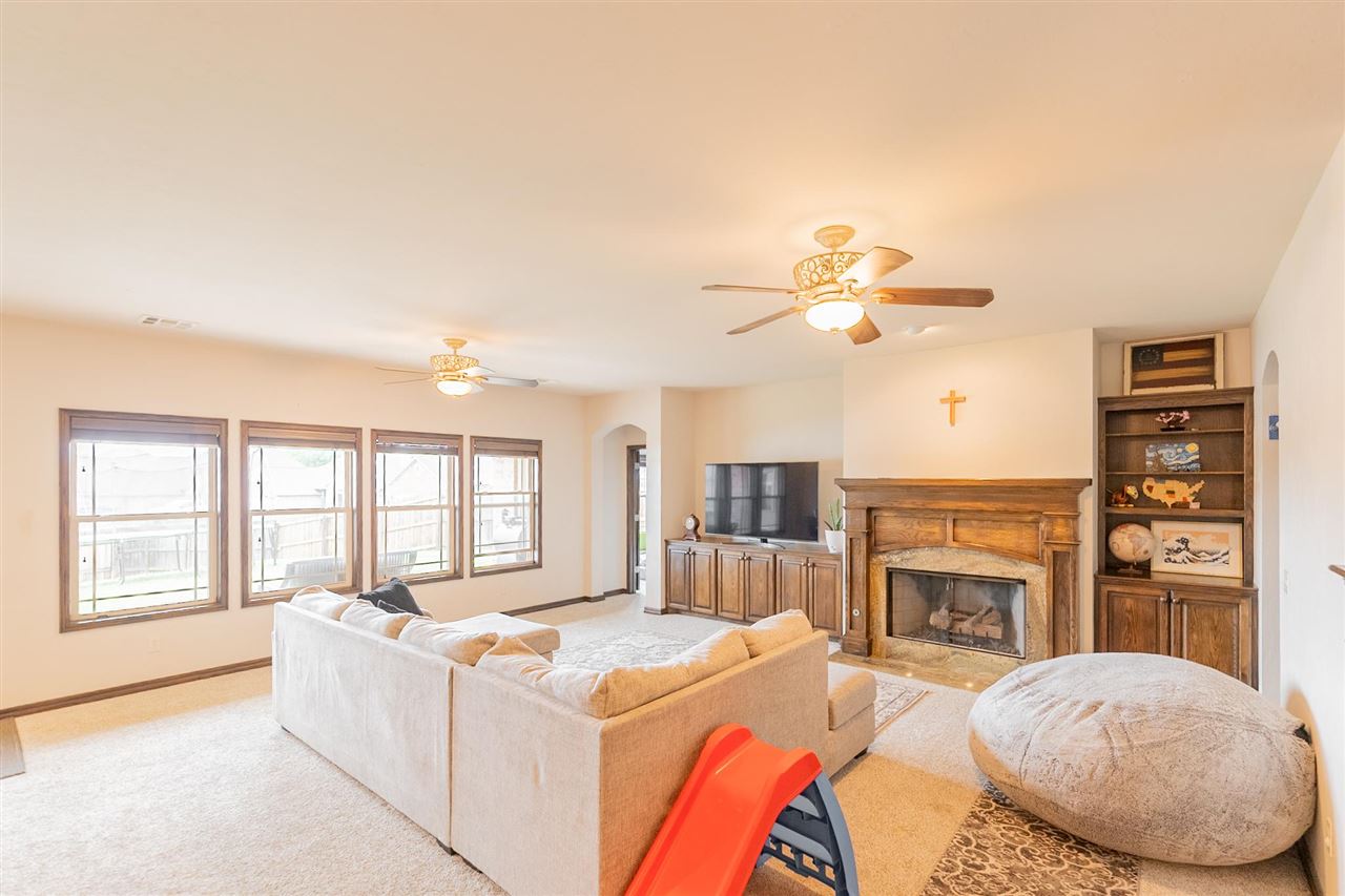 3711 S Fountain View Drive