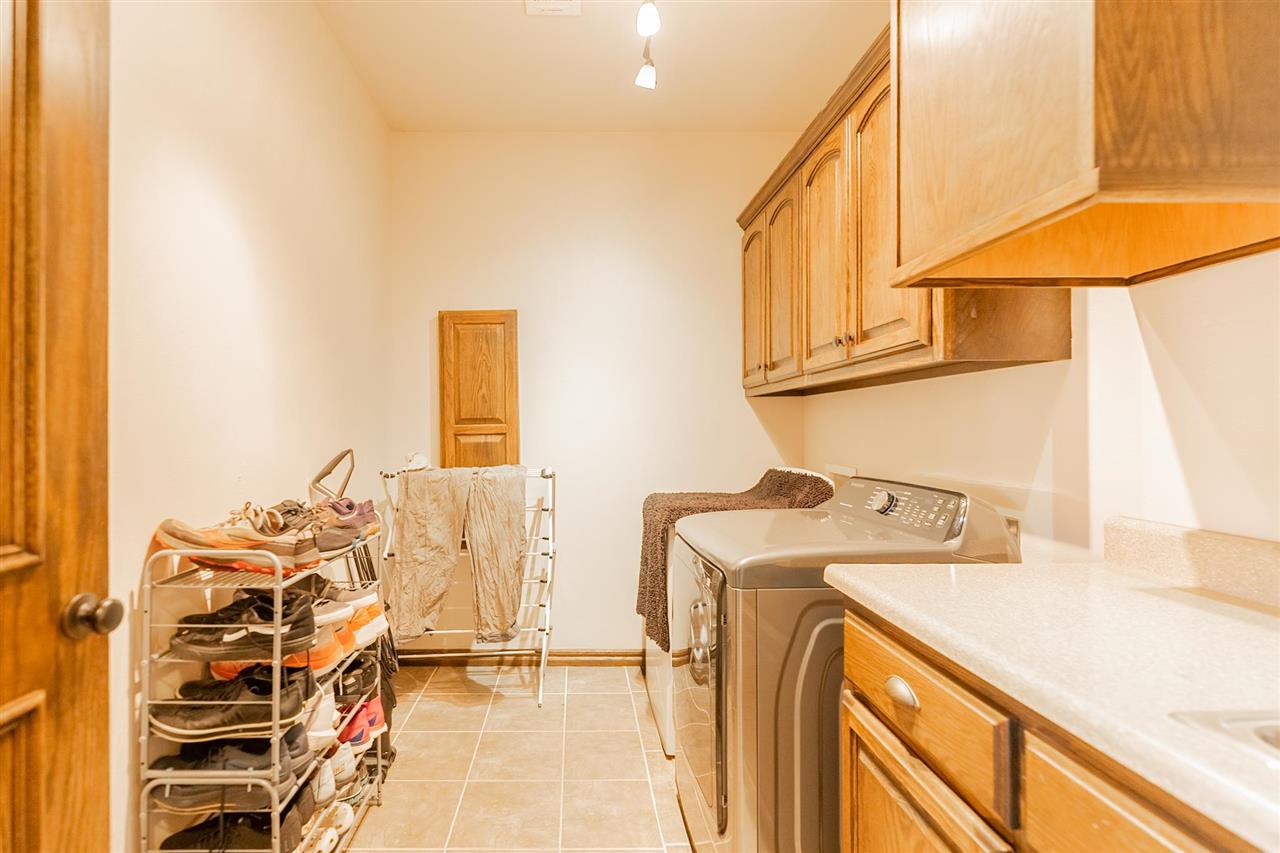 3711 S Fountain View Drive