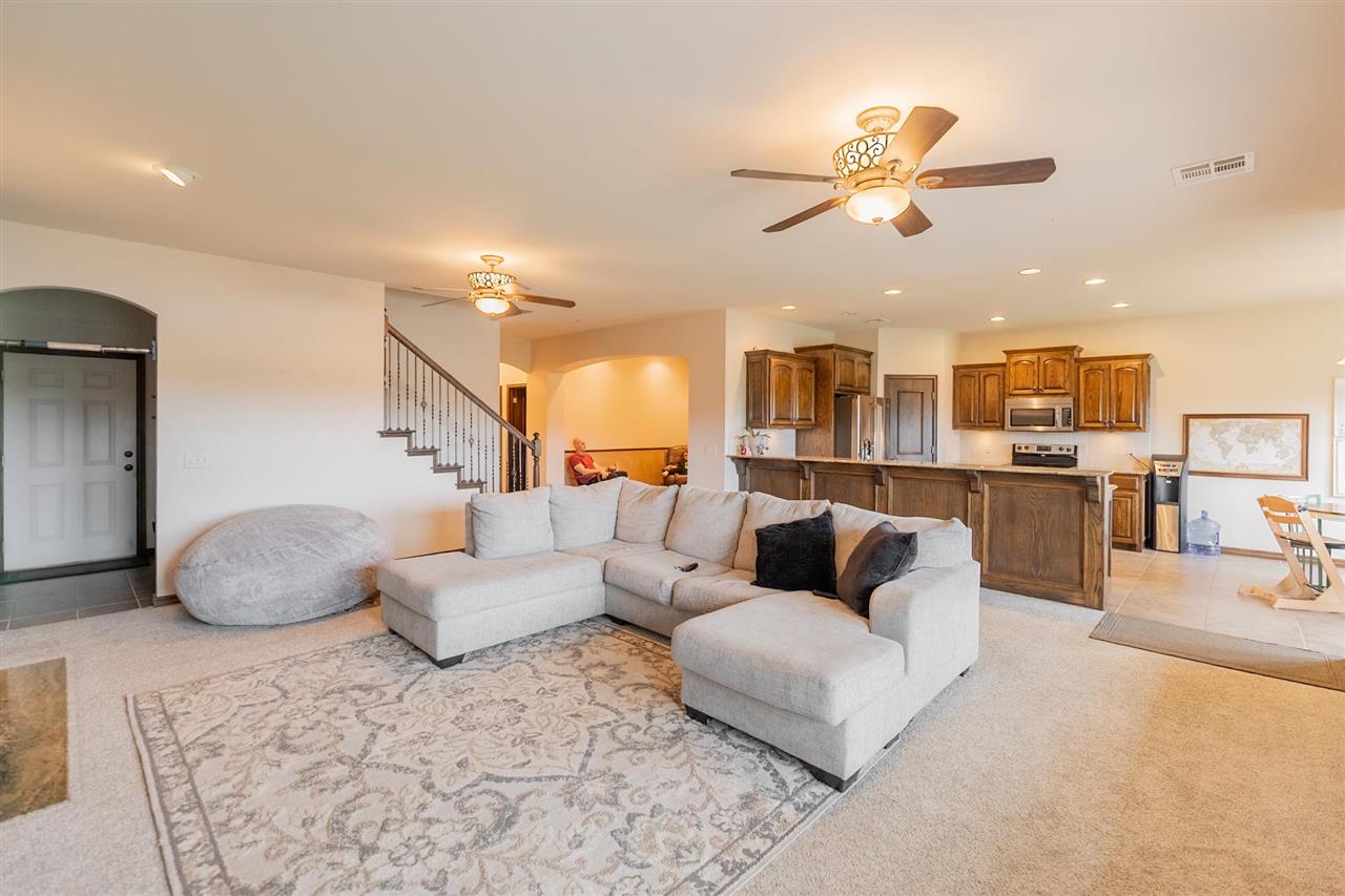 3711 S Fountain View Drive