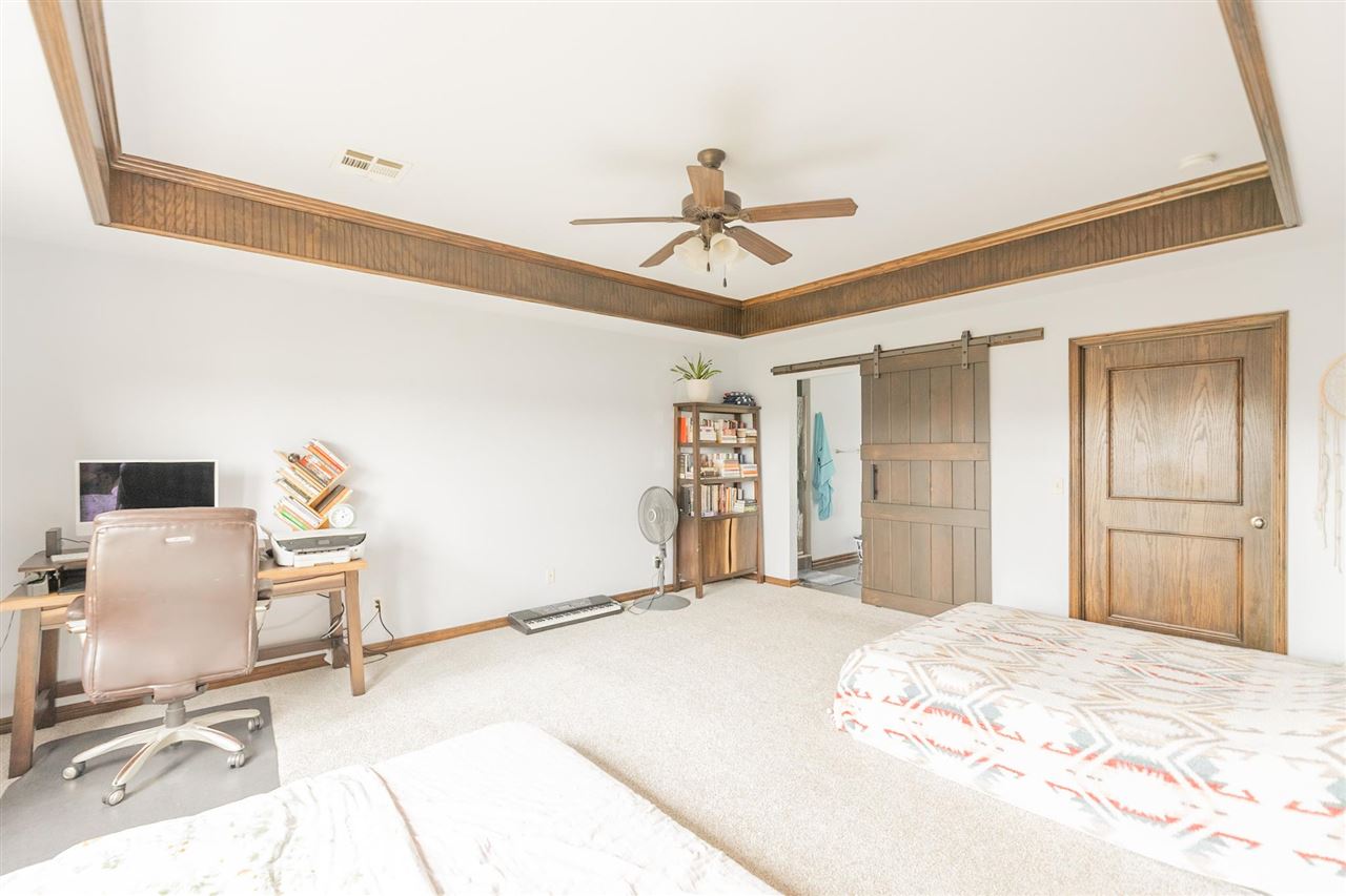 3711 S Fountain View Drive