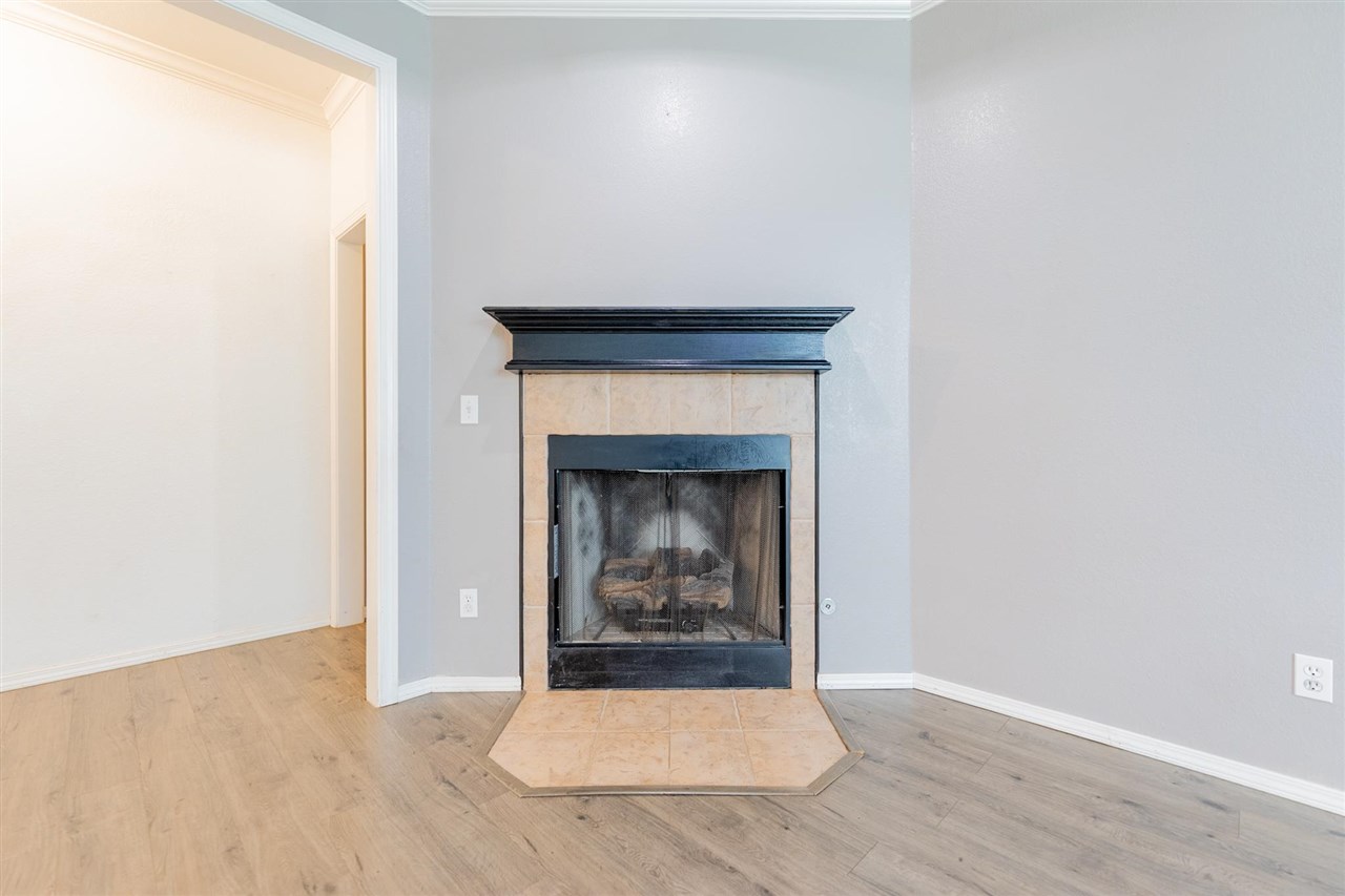2116 S 22nd Court