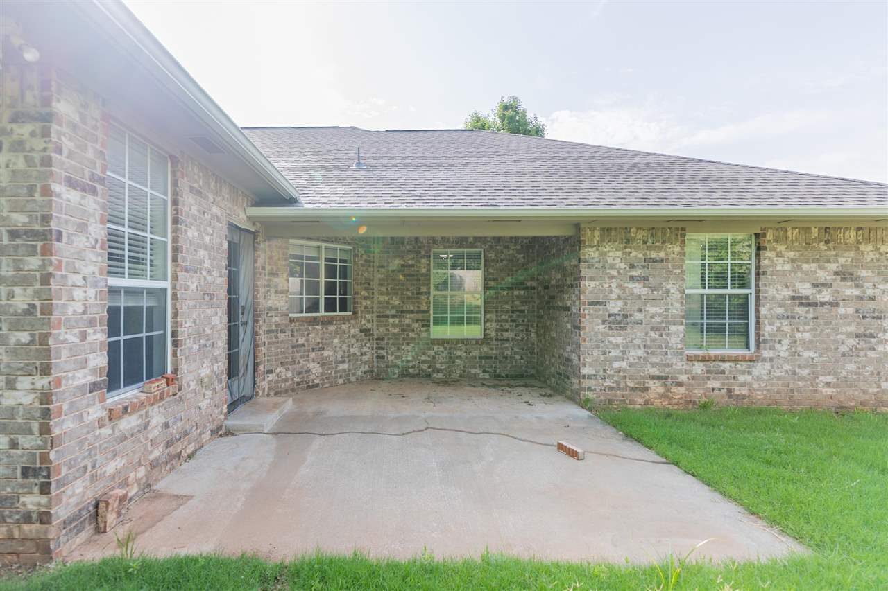 2116 S 22nd Court