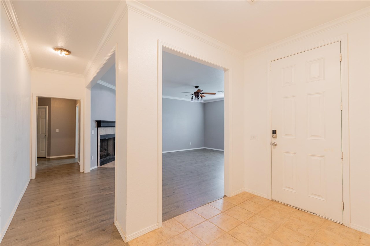 2116 S 22nd Court
