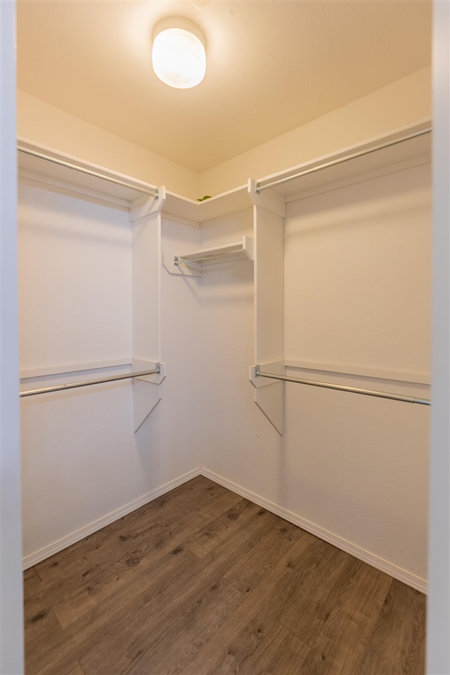 2116 S 22nd Court