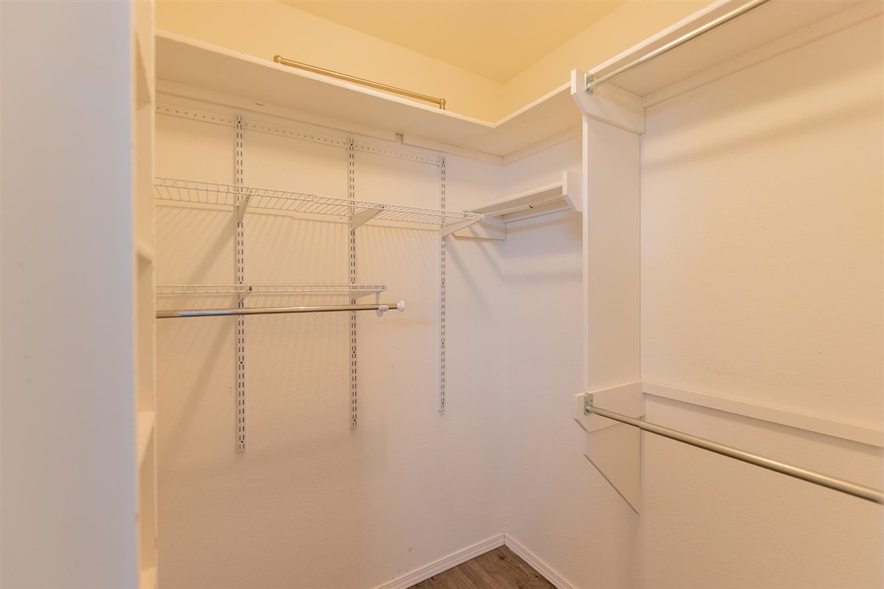 2116 S 22nd Court