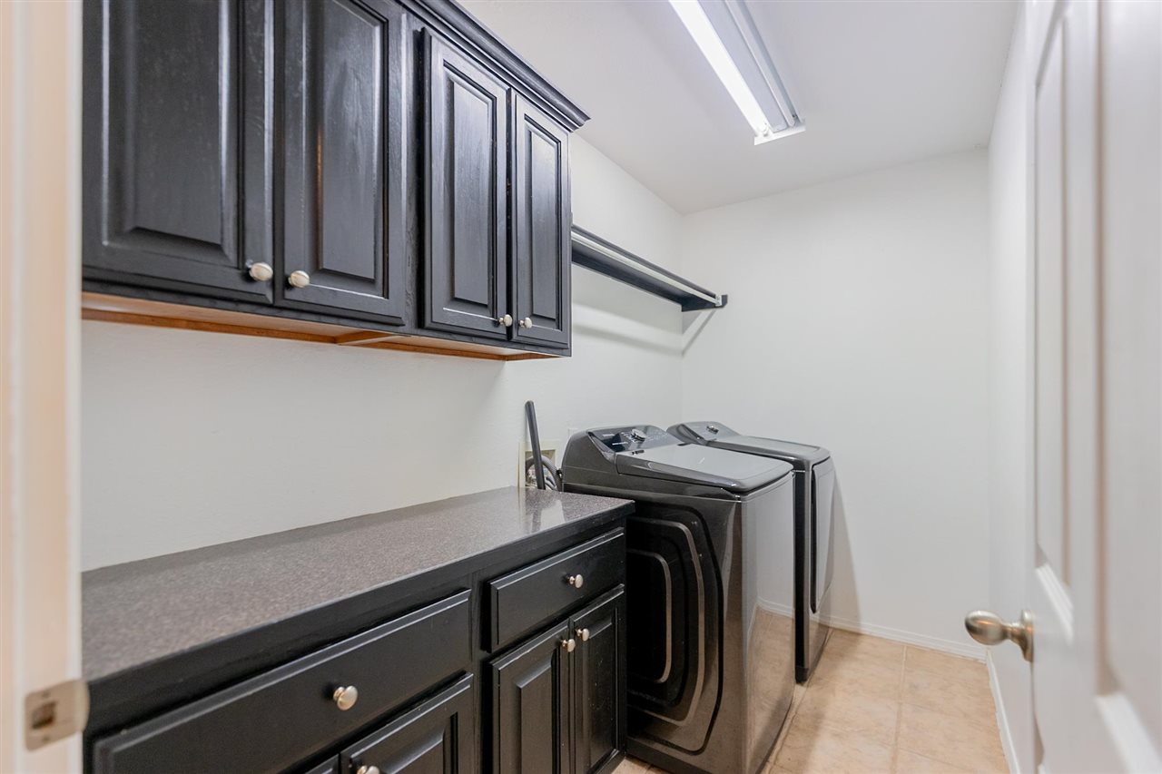 2116 S 22nd Court