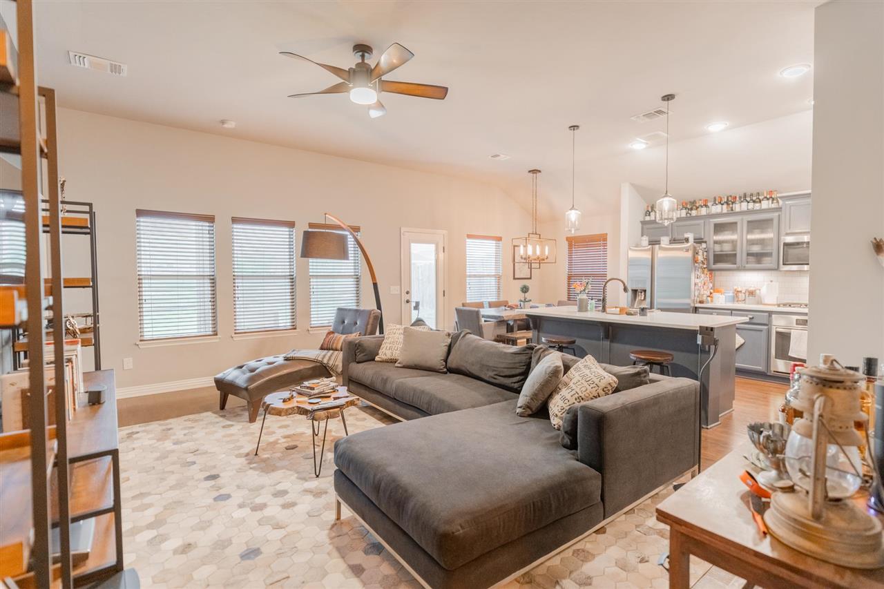 1306 S Landry Lane