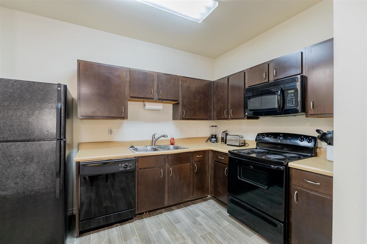251 W Miller #319 Avenue