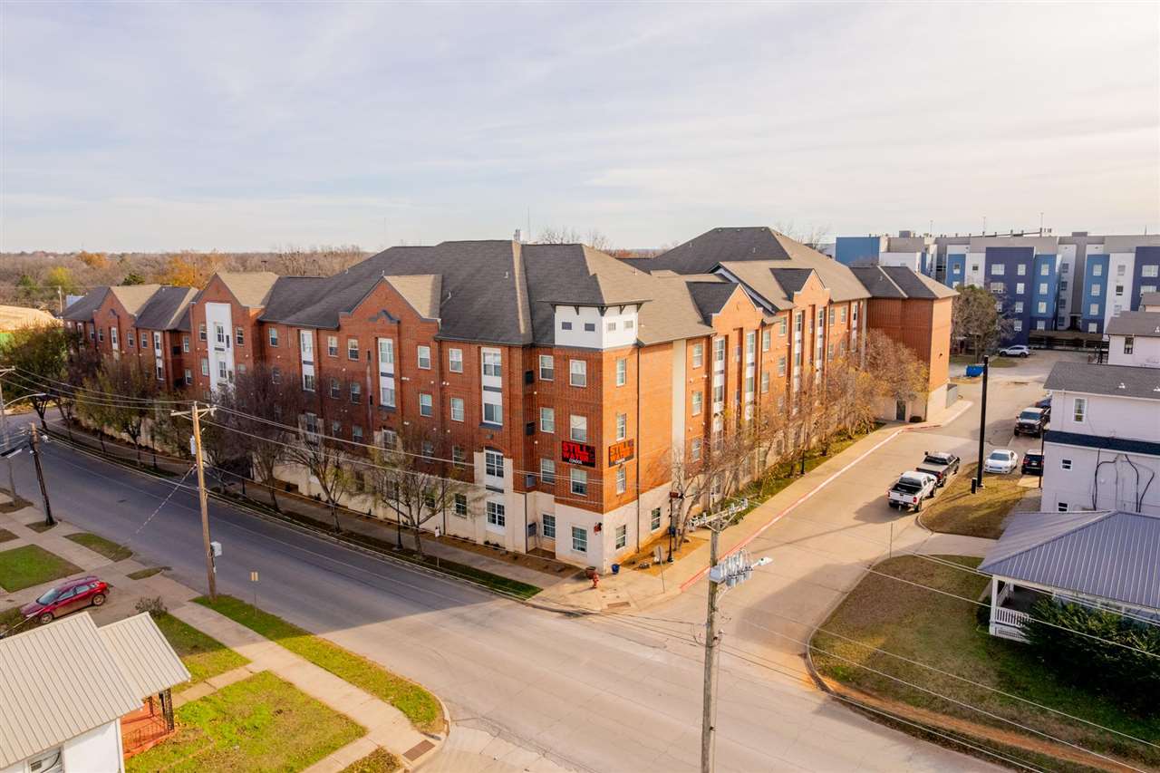 251 W Miller #319 Avenue