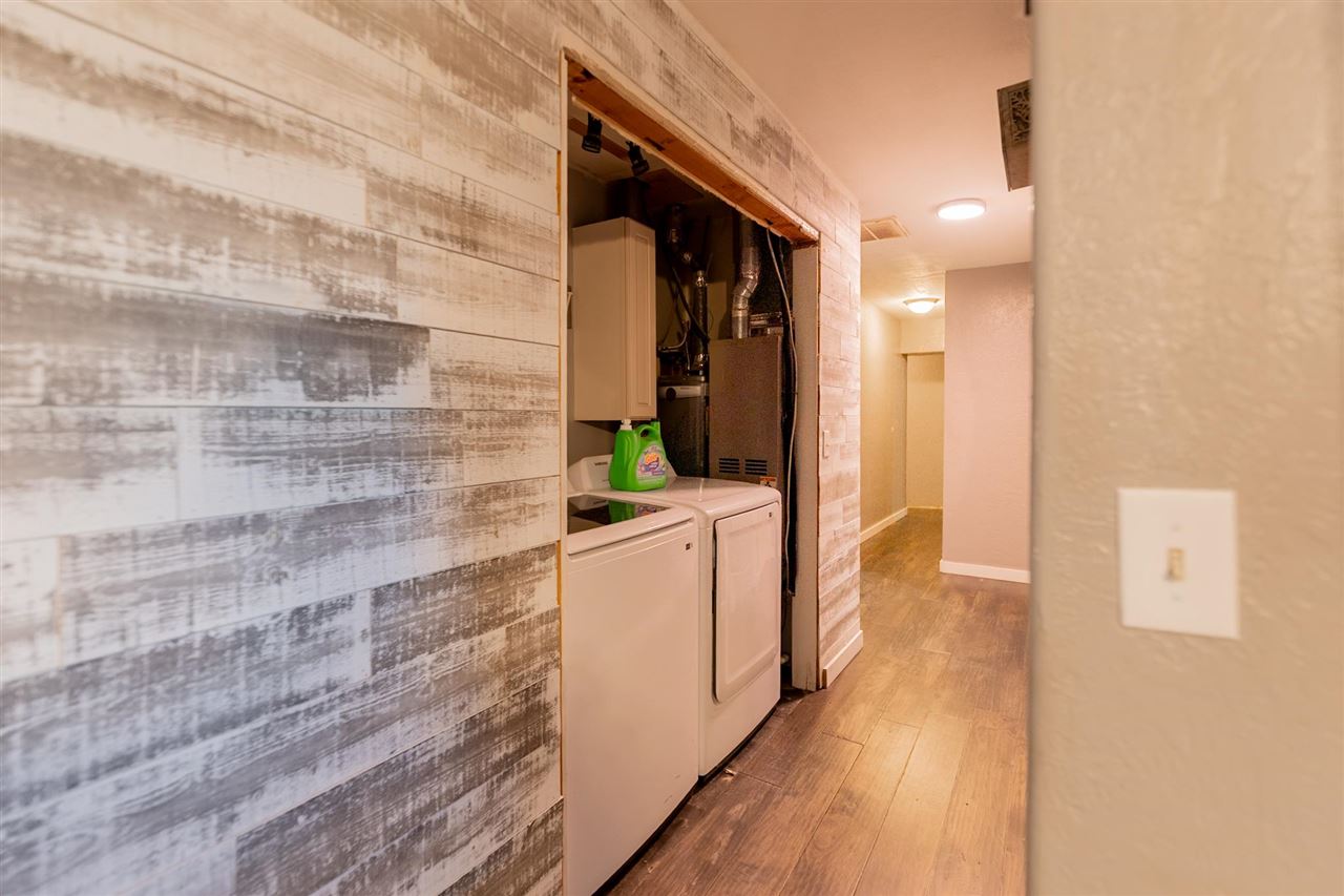 402 NE 7th Street
