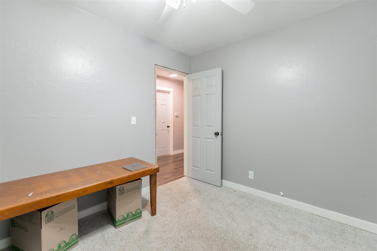 402 NE 7th Street
