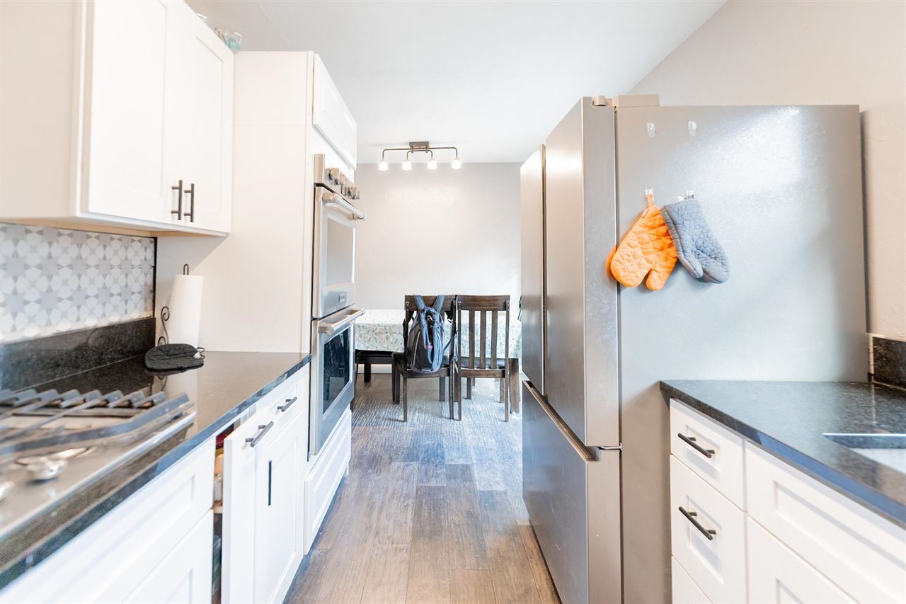 402 NE 7th Street