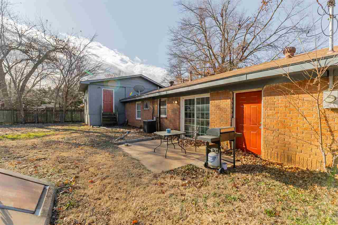 402 NE 7th Street