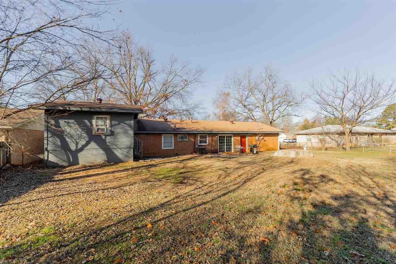 402 NE 7th Street