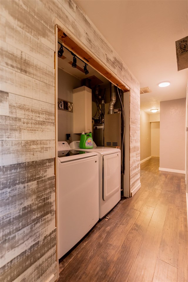 402 NE 7th Street