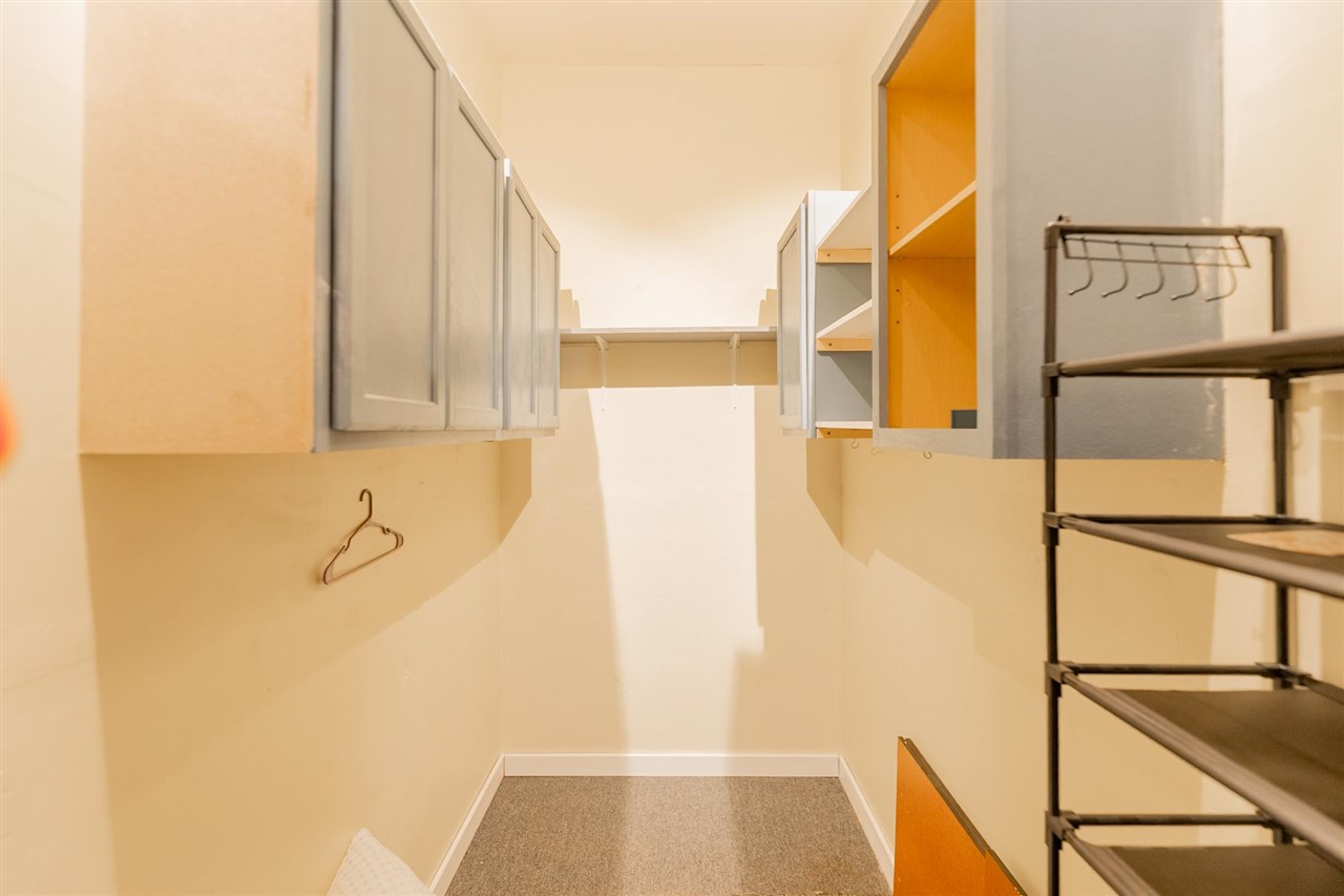 402 NE 7th Street