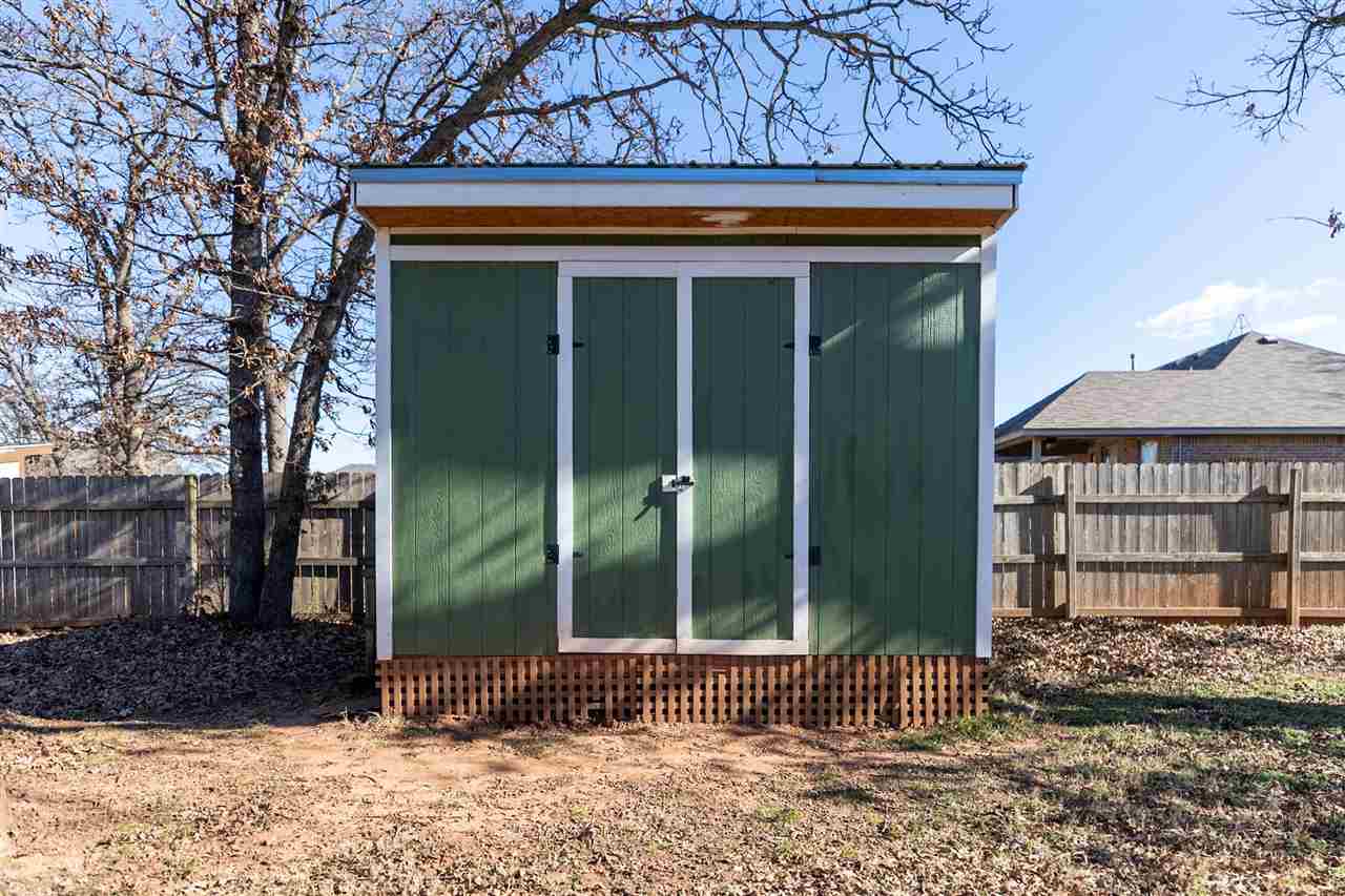 4312 E Zachary Lane