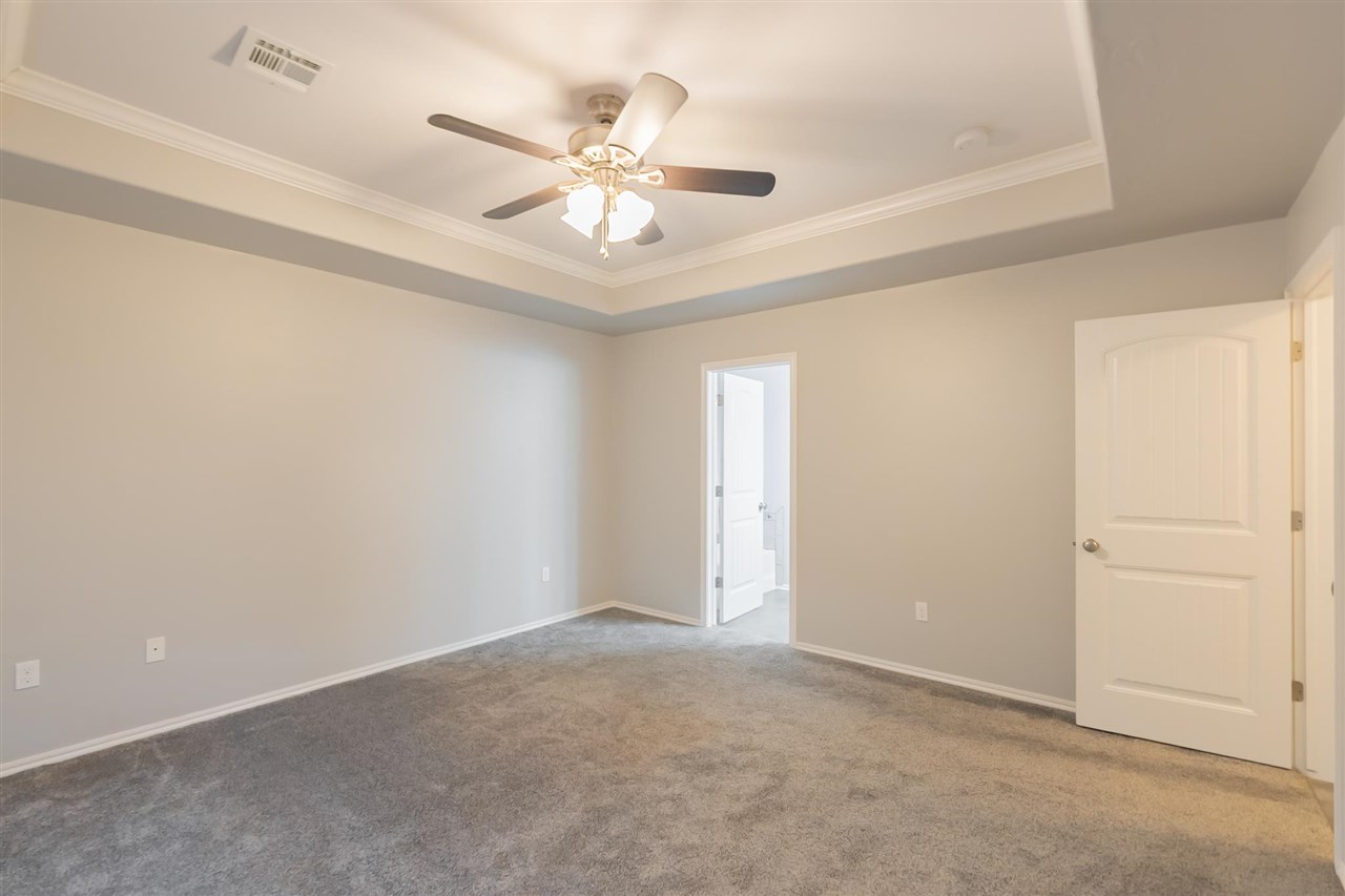 4312 E Zachary Lane