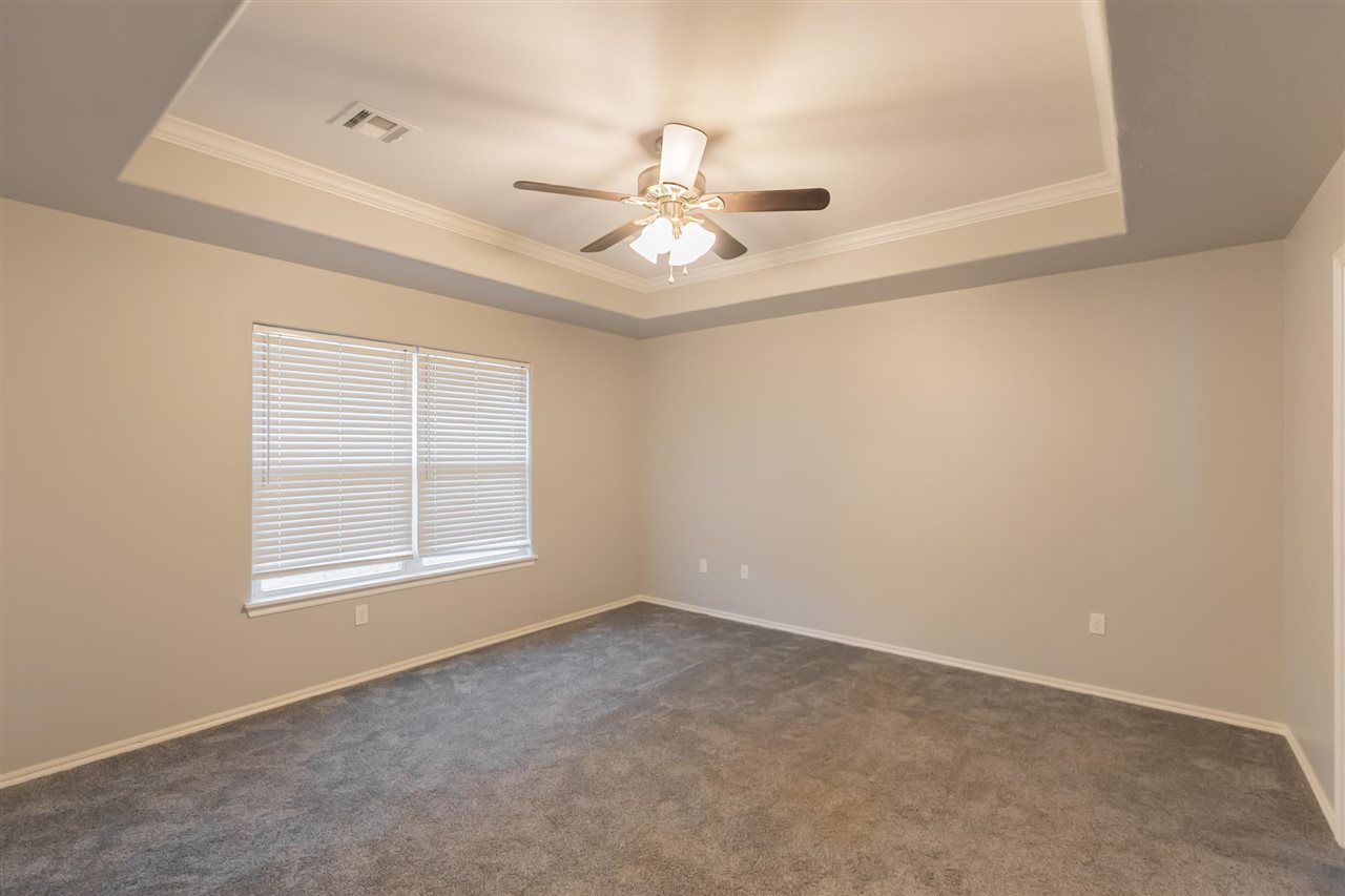 4312 E Zachary Lane