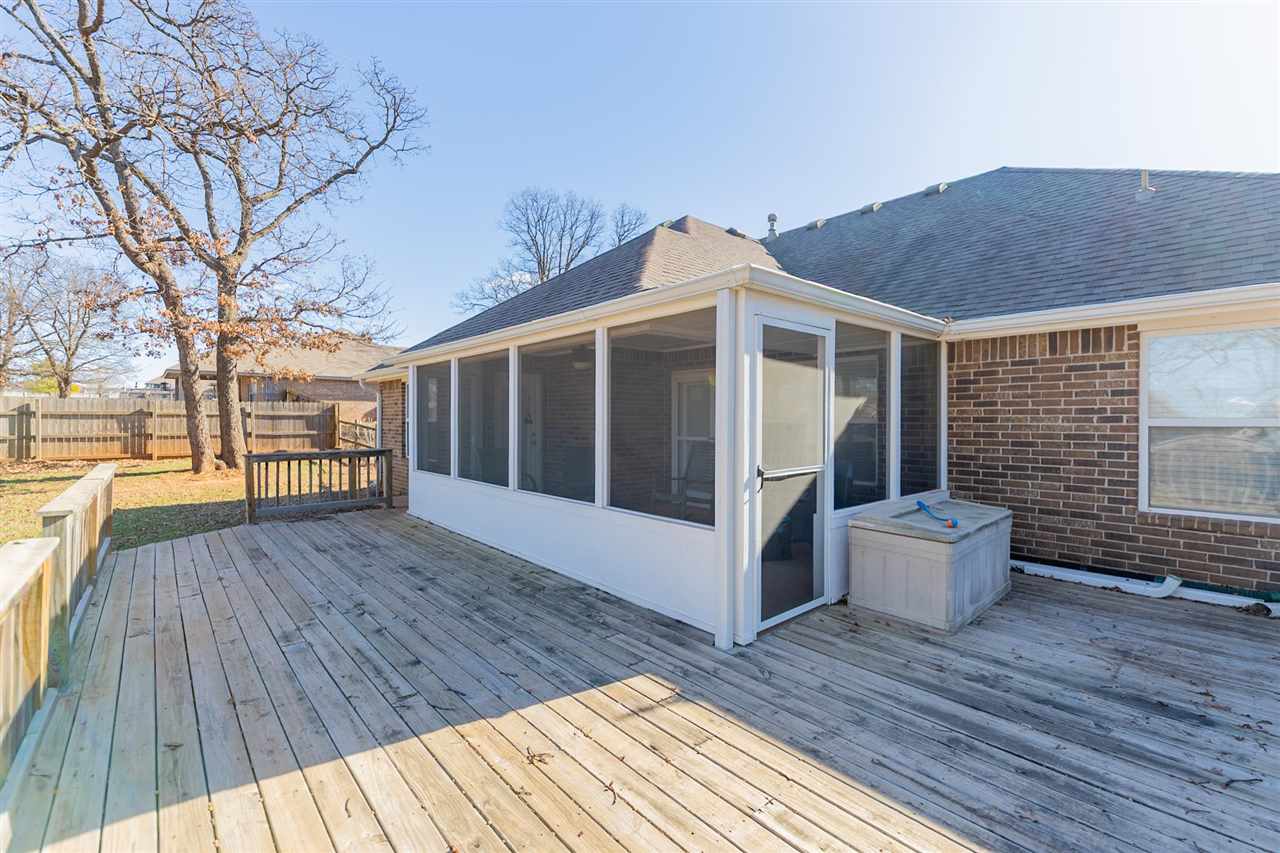 4312 E Zachary Lane