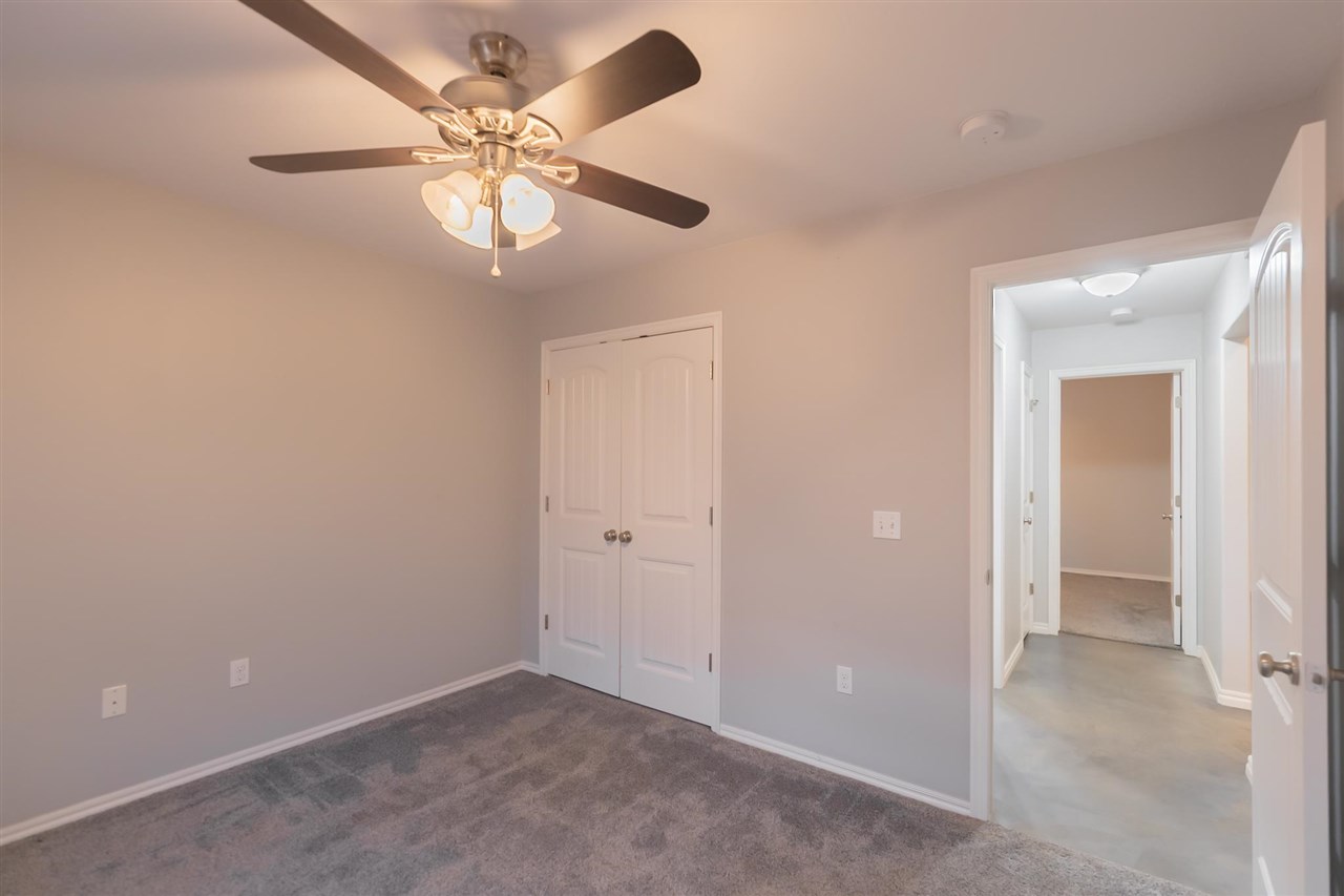 4312 E Zachary Lane