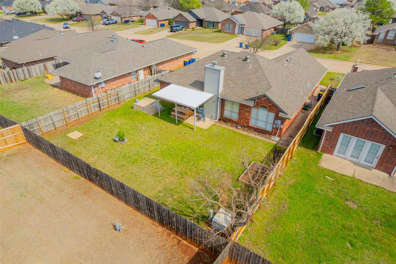 2106 N Burdick