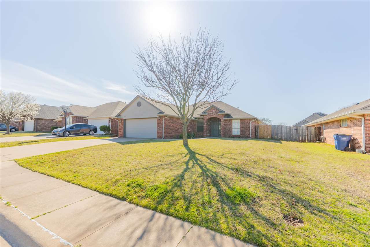 2106 N Burdick