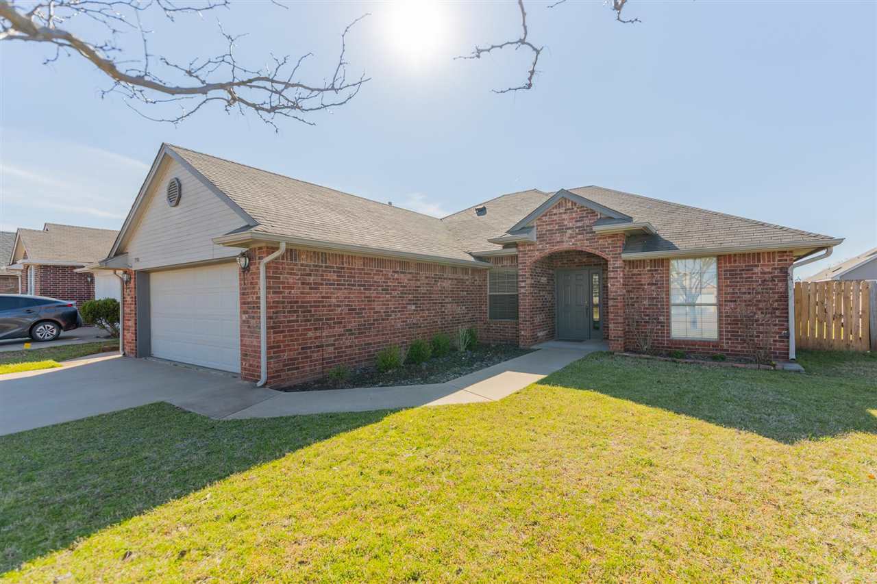 2106 N Burdick