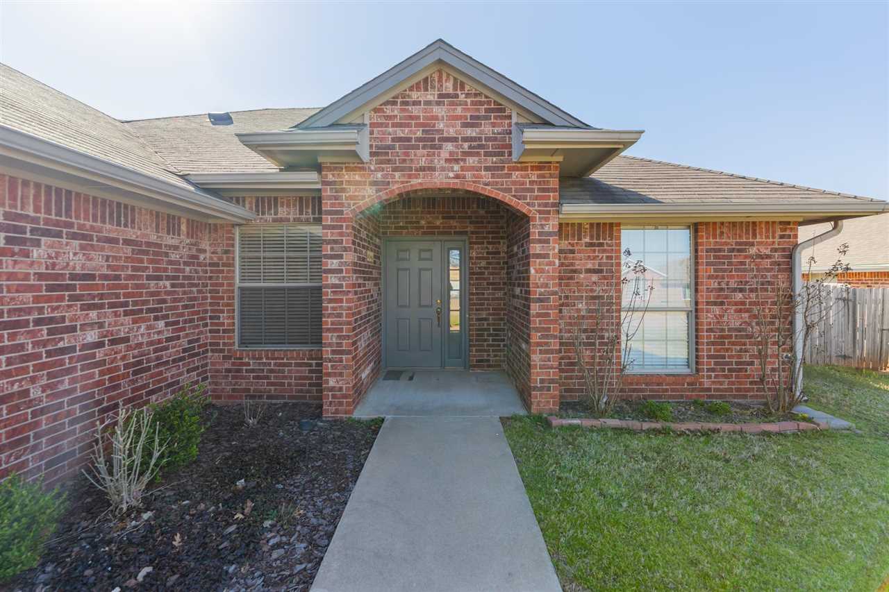 2106 N Burdick