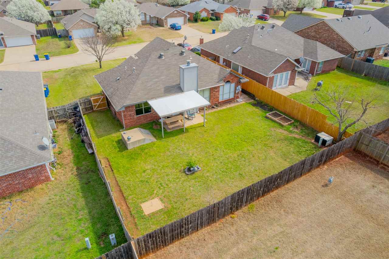 2106 N Burdick