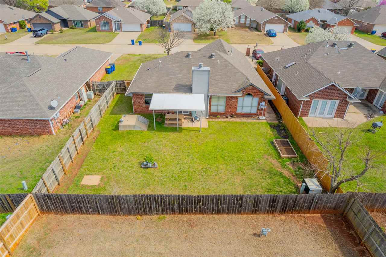 2106 N Burdick
