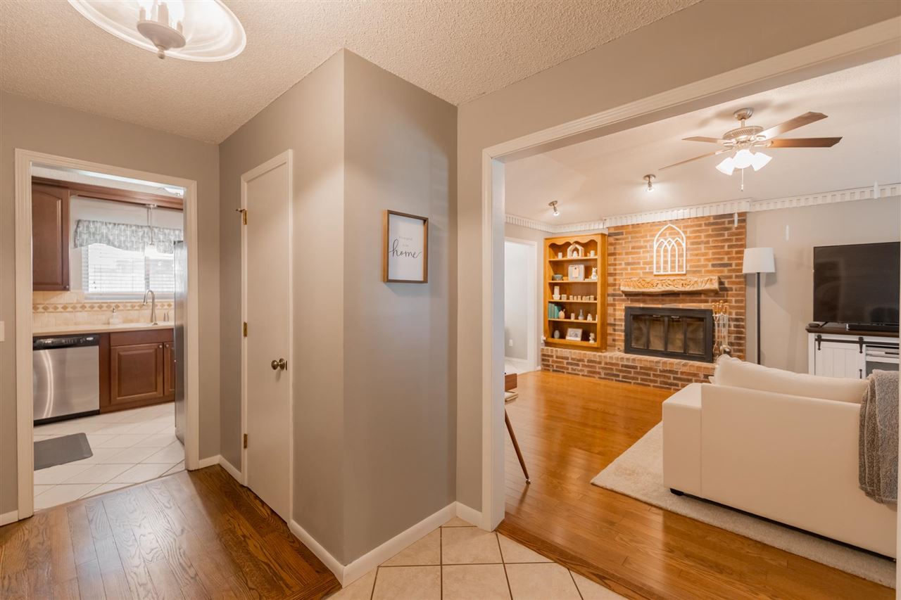 1011 N Sunnybrook Drive