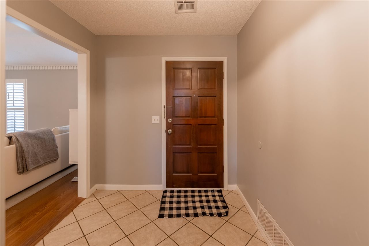 1011 N Sunnybrook Drive