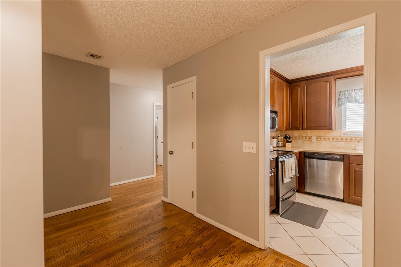 1011 N Sunnybrook Drive