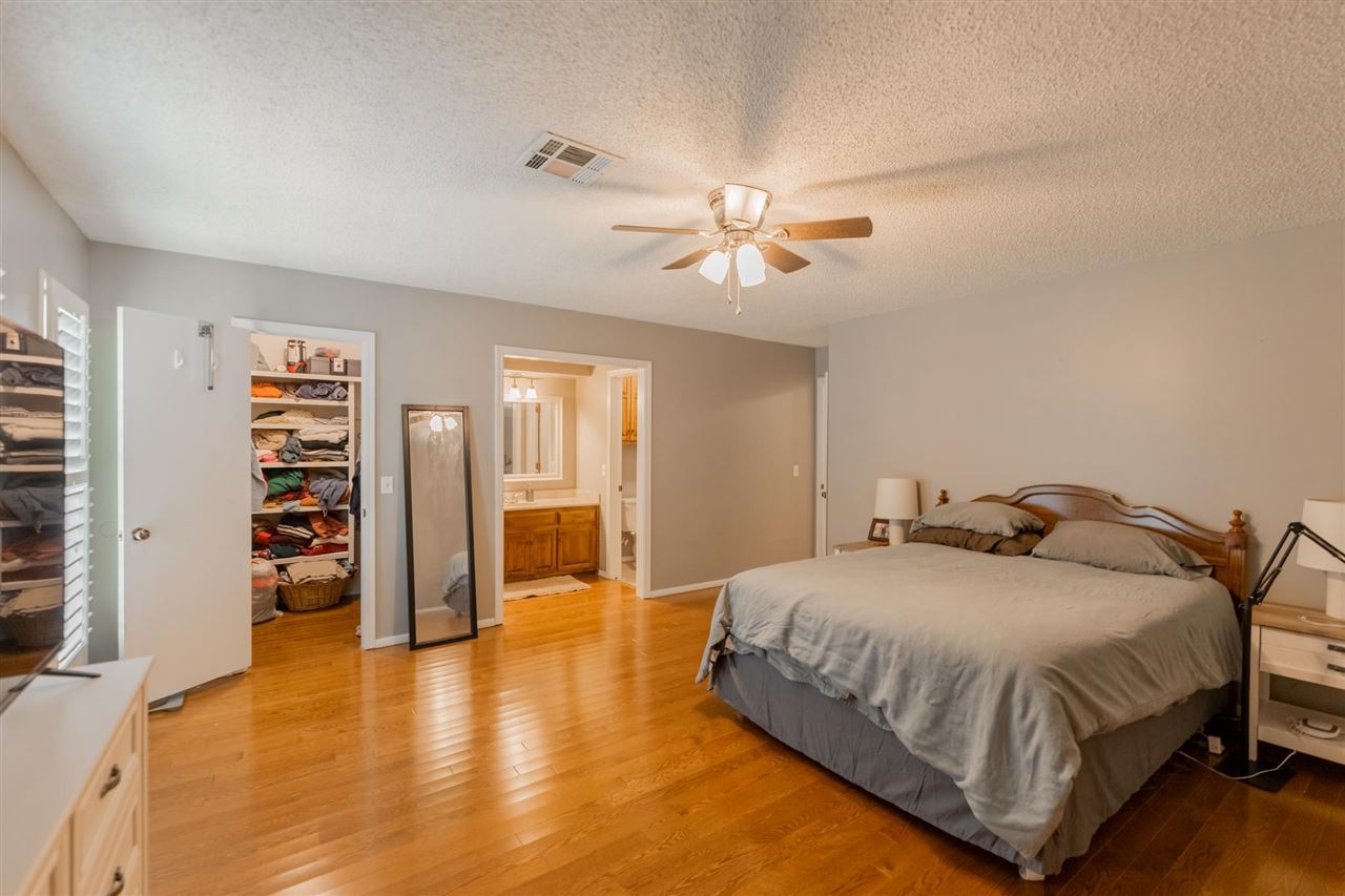 1011 N Sunnybrook Drive