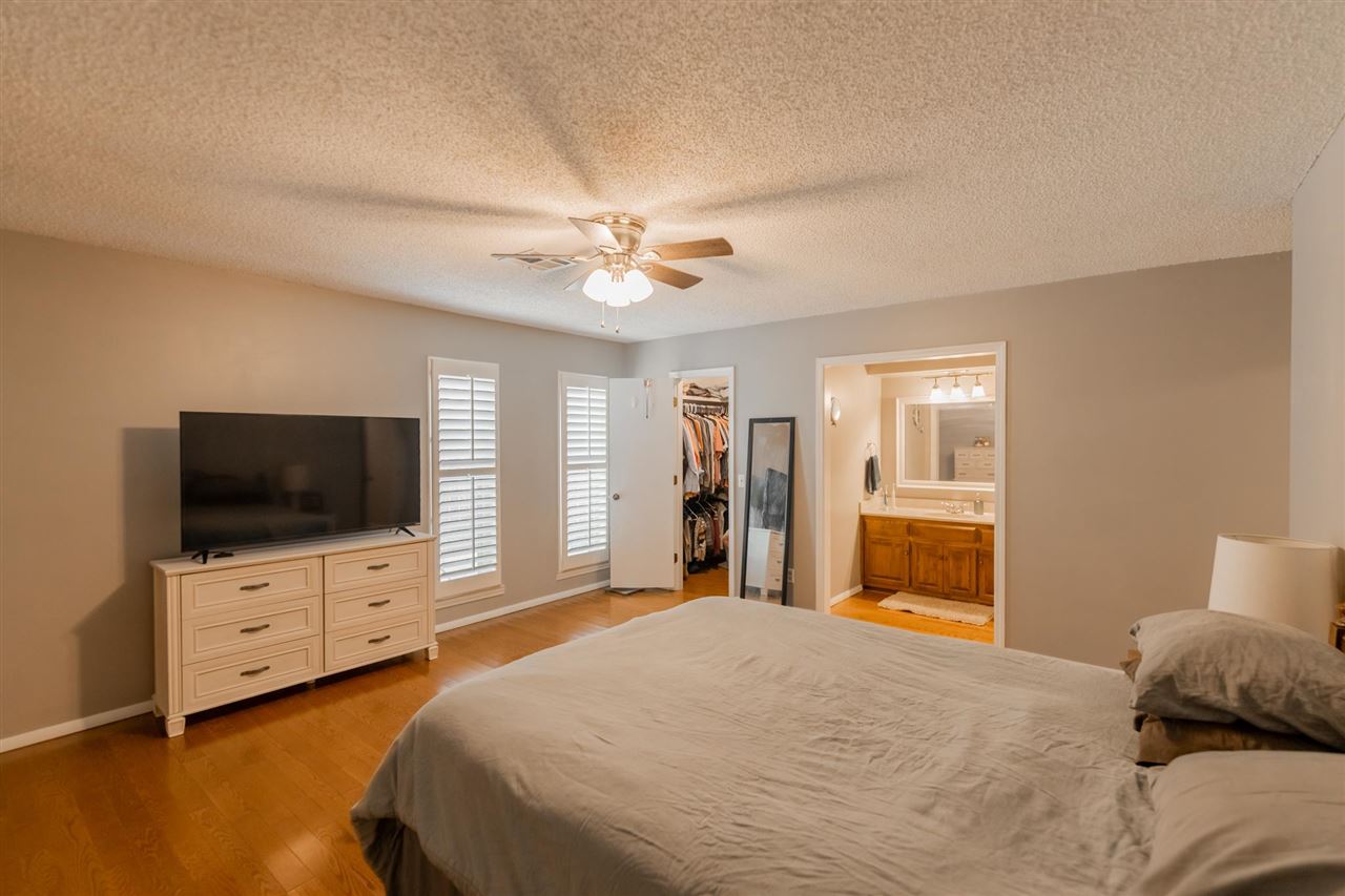 1011 N Sunnybrook Drive