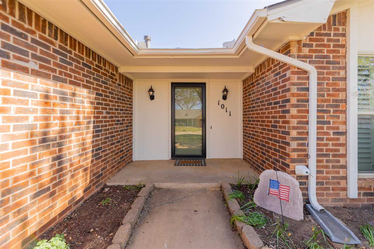 1011 N Sunnybrook Drive