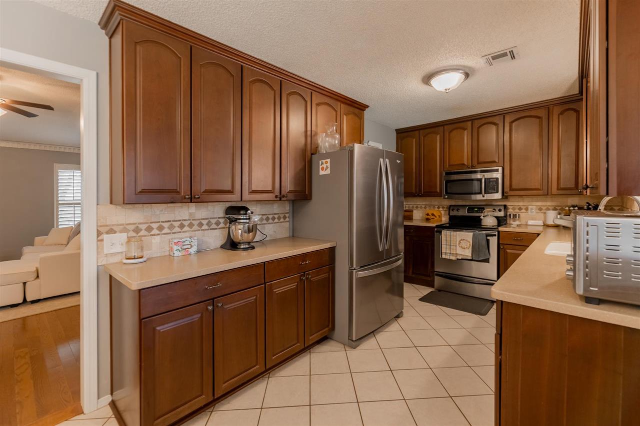 1011 N Sunnybrook Drive
