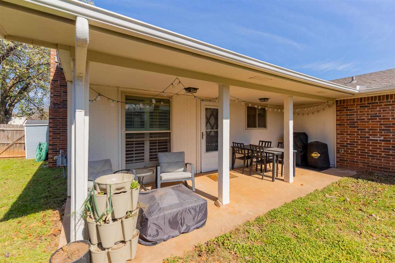 1011 N Sunnybrook Drive