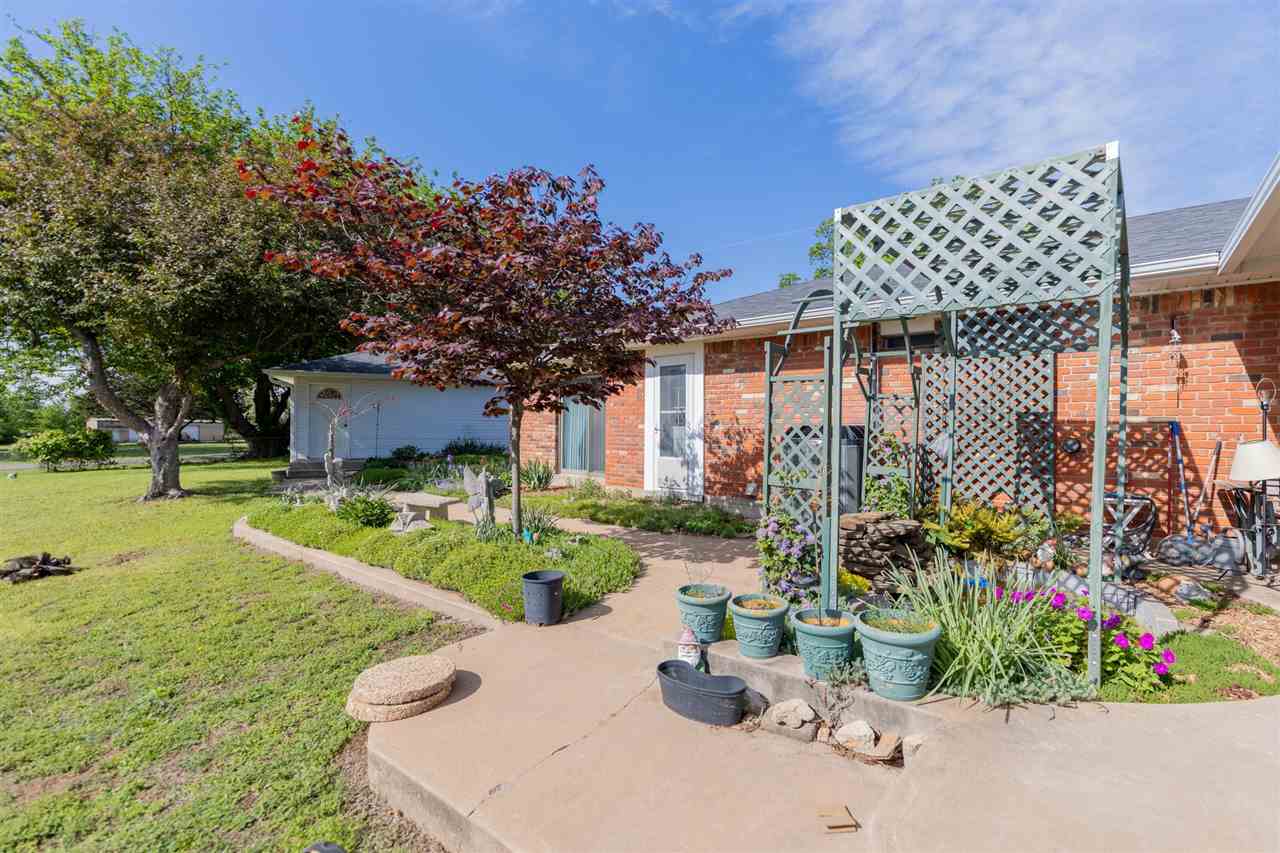 325 S Terrill Drive